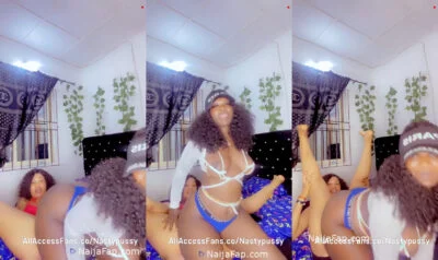 Nastypussy Allaccessfans play around with her bestie on stream