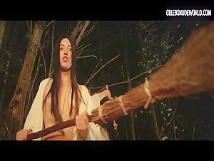 Aubrey Plaza, Jemima Kirke, Kate Micucci, Vanessa Villa, Rossella Ambrosini and Rossana Bena get fully nude in a night scene from The Little Hours (2017)