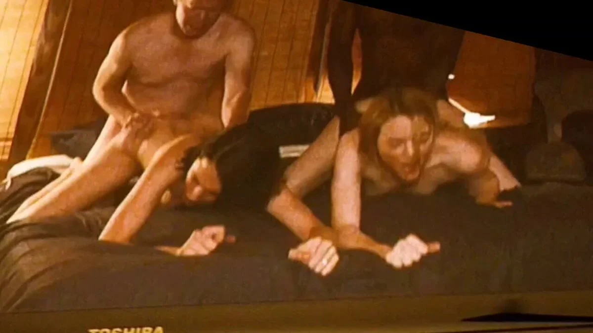 Emma Stone and Margaret Qualley Scene in Kinds of Kindness (2024)